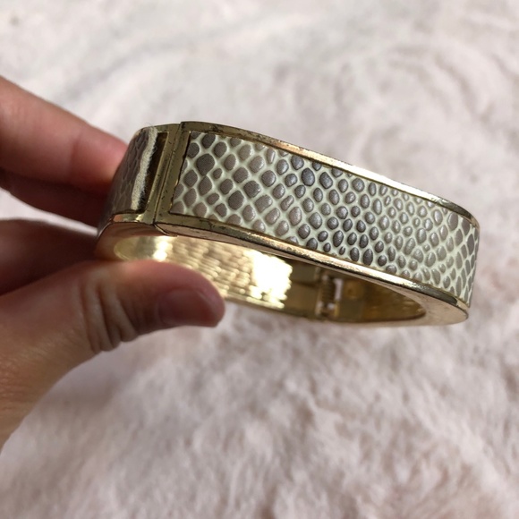 Designer Bracelets Coach Guess - Picture 5 of 8